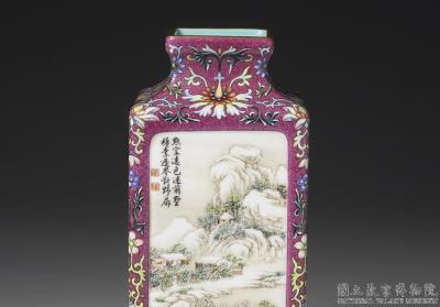 图片[2]-Square vase in yang-ts’ai enamels with incised pattern of flower brocade and landscape imperial poem décor 1745 (Ch’ien-lung reign)-China Archive